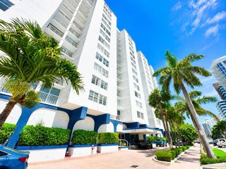 6450 Collins Avenue 1001, Miami Beach, FL 33141