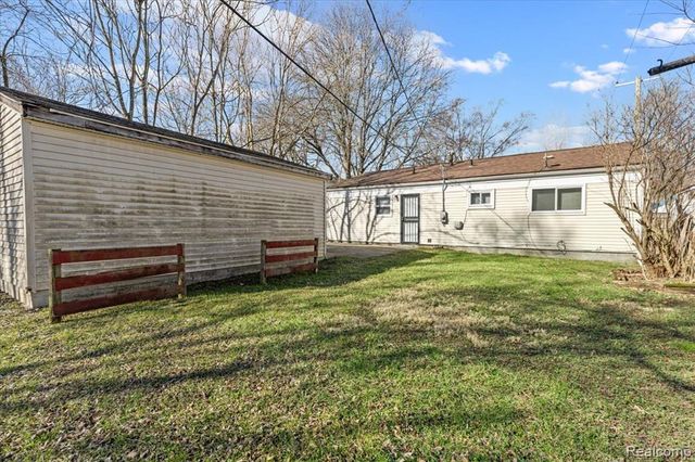 16230 Winston Street, Detroit, MI 48219