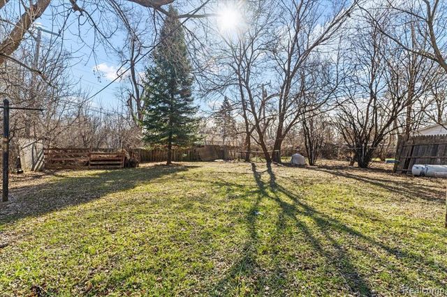 16230 Winston Street, Detroit, MI 48219