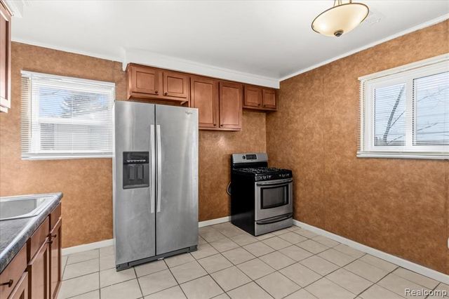 16230 Winston Street, Detroit, MI 48219