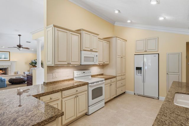 5311 SE Burning Tree Circle, Stuart, FL 34997