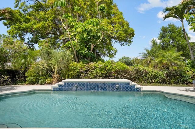 5311 SE Burning Tree Circle, Stuart, FL 34997