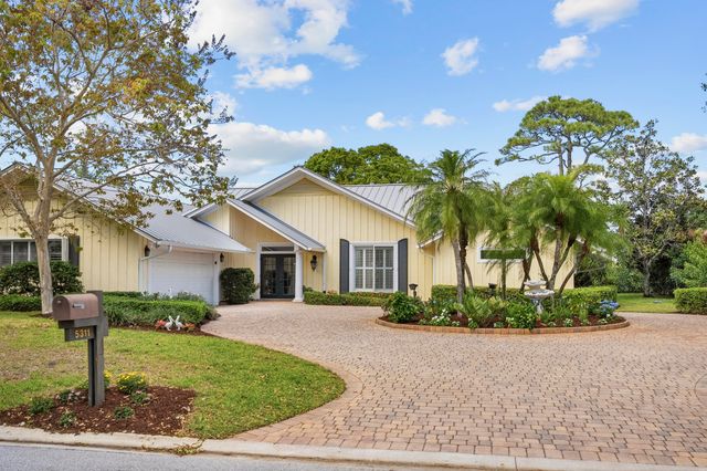 5311 SE Burning Tree Circle, Stuart, FL 34997