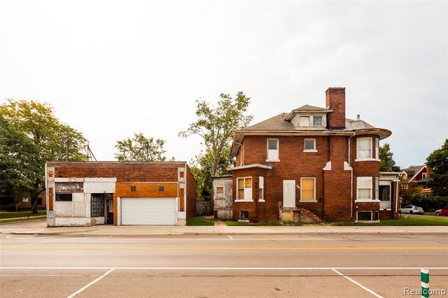 7810 Kercheval Street, Detroit, MI 48214