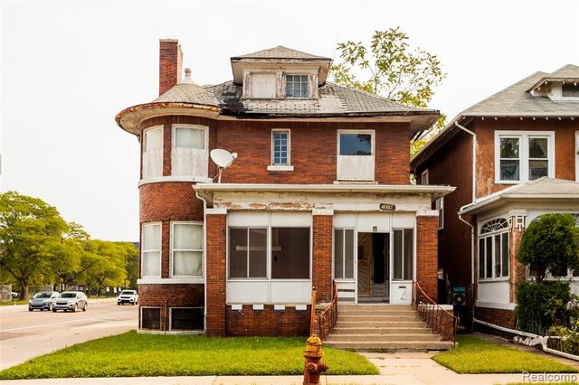 7810 Kercheval Street, Detroit, MI 48214