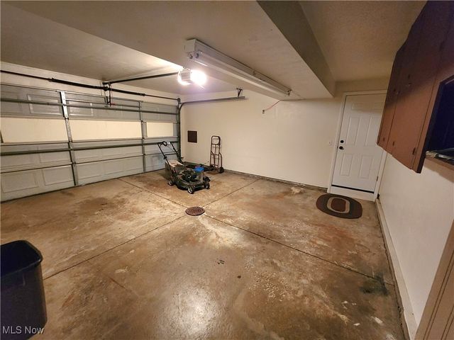 2908 Bowmen Lane, Parma, OH 44134