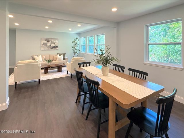 10135 LAKE VIEW Road W, Jacksonville, FL 32225