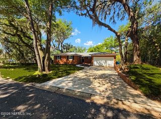 10135 LAKE VIEW Road W, Jacksonville, FL 32225
