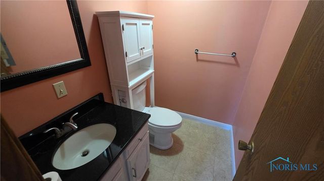 420 Clover Lane, Wauseon, OH 43567