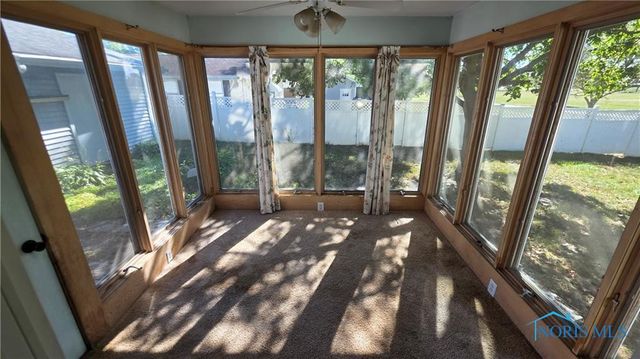 420 Clover Lane, Wauseon, OH 43567