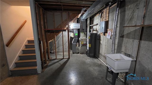 420 Clover Lane, Wauseon, OH 43567