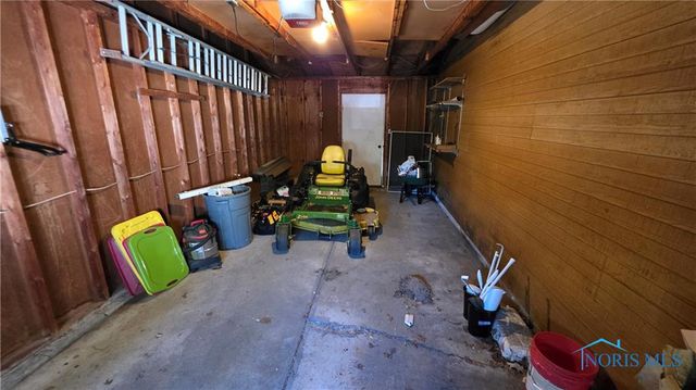 420 Clover Lane, Wauseon, OH 43567