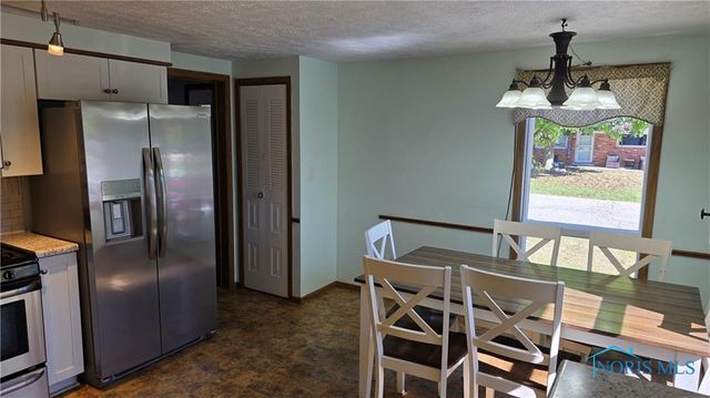 420 Clover Lane, Wauseon, OH 43567