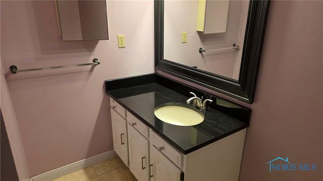 420 Clover Lane, Wauseon, OH 43567