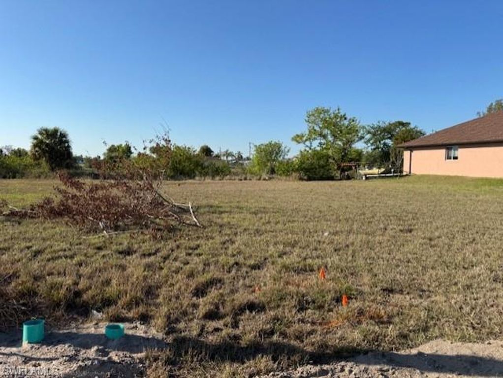 522 NE 15th TER, CAPE CORAL, FL 33909 — photo 3