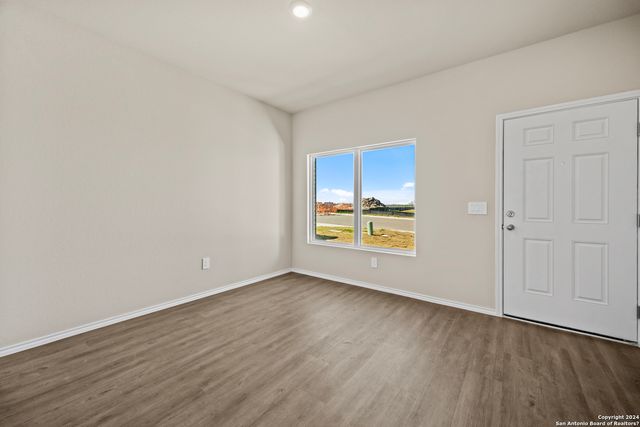 729 Canyon View, Seguin, TX 78155