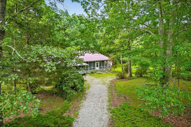 1294 Long Mountain Rd, Mcminnville, TN 37110