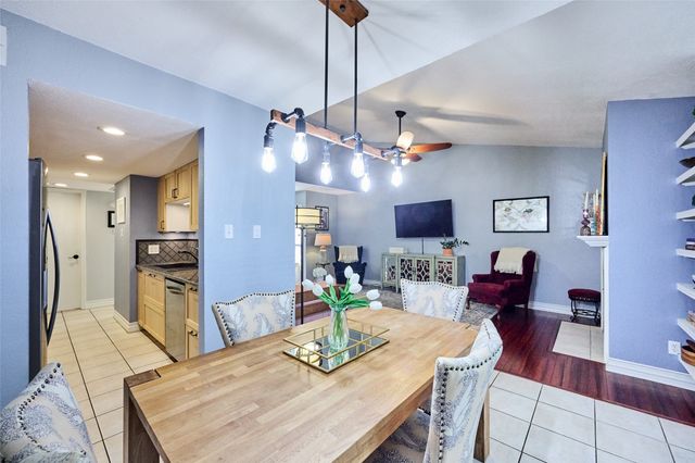 1603 Marsh Lane 301, Carrollton, TX 75006