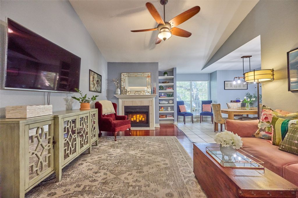 1603 Marsh Lane 301, Carrollton, TX 75006