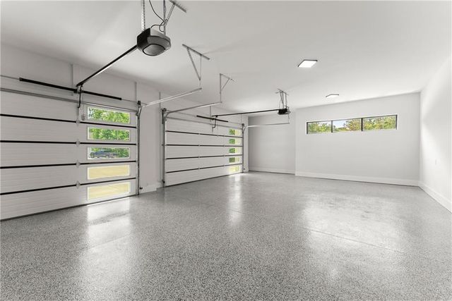 1678 Thomas Drive, Hoschton, GA 30548