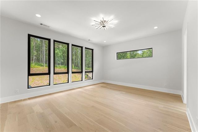 1678 Thomas Drive, Hoschton, GA 30548