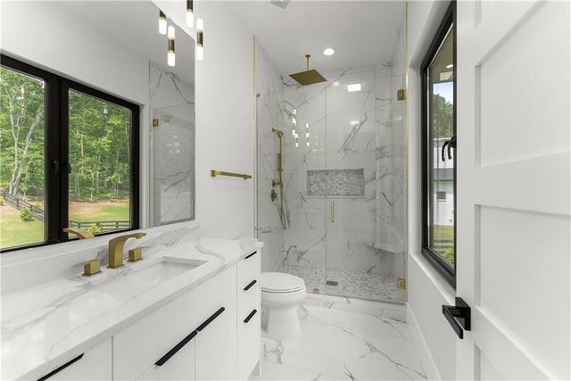 1678 Thomas Drive, Hoschton, GA 30548