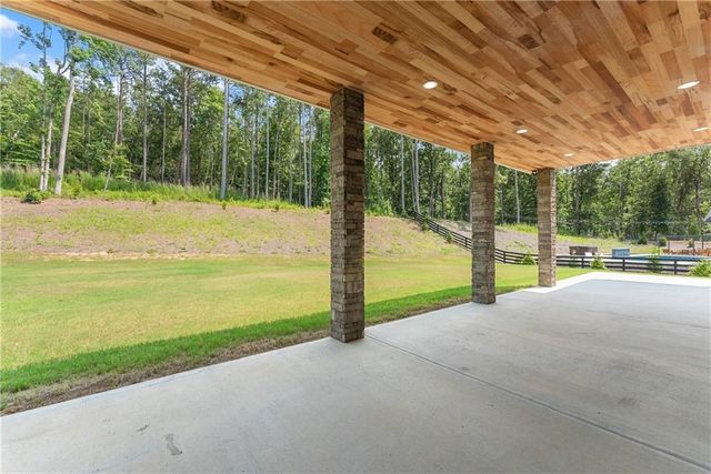 1678 Thomas Drive, Hoschton, GA 30548