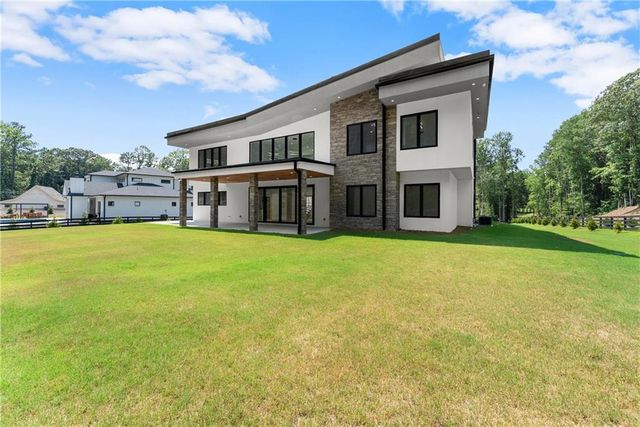 1678 Thomas Drive, Hoschton, GA 30548