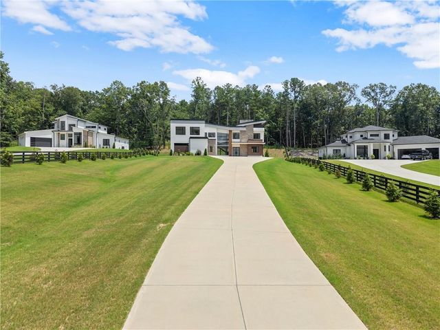 1678 Thomas Drive, Hoschton, GA 30548