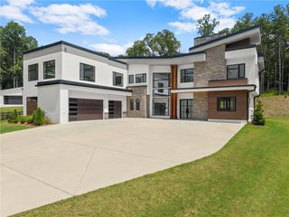 1678 Thomas Drive, Hoschton, GA 30548