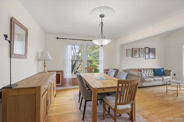 4471 S Castlewood Court, Auburn Hills, MI 48326