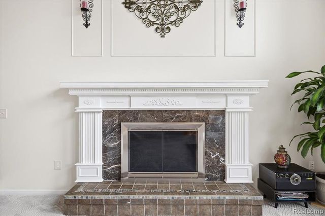 4471 S Castlewood Court, Auburn Hills, MI 48326