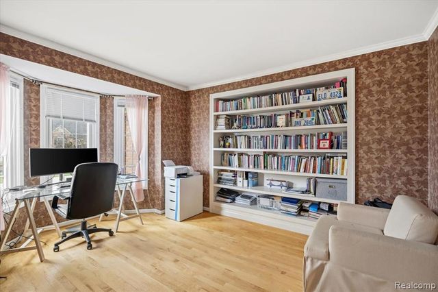 4471 S Castlewood Court, Auburn Hills, MI 48326