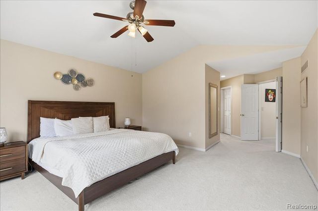 4471 S Castlewood Court, Auburn Hills, MI 48326