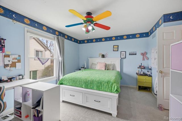 4471 S Castlewood Court, Auburn Hills, MI 48326