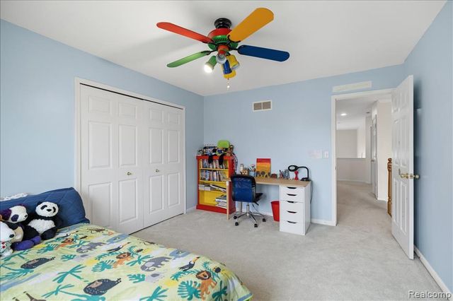 4471 S Castlewood Court, Auburn Hills, MI 48326