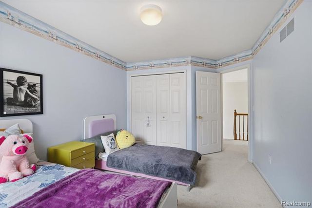 4471 S Castlewood Court, Auburn Hills, MI 48326