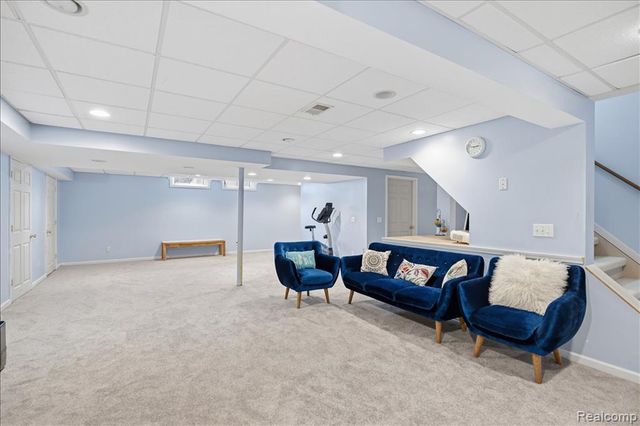 4471 S Castlewood Court, Auburn Hills, MI 48326