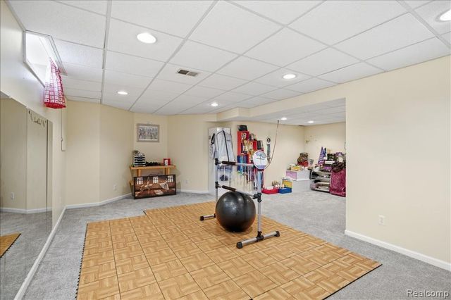 4471 S Castlewood Court, Auburn Hills, MI 48326