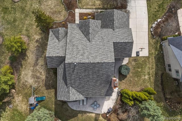 4471 S Castlewood Court, Auburn Hills, MI 48326