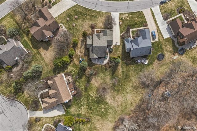 4471 S Castlewood Court, Auburn Hills, MI 48326