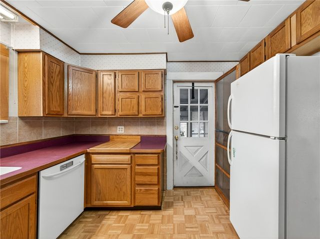 10 Hebron Avenue, Manchester, NY 14548