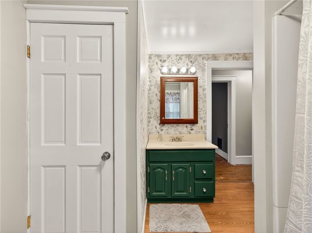 10 Hebron Avenue, Manchester, NY 14548