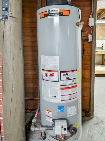 10 Hebron Avenue, Manchester, NY 14548