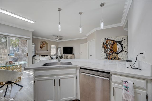 5415 West Harmon Avenue 1029, Las Vegas, NV 89103
