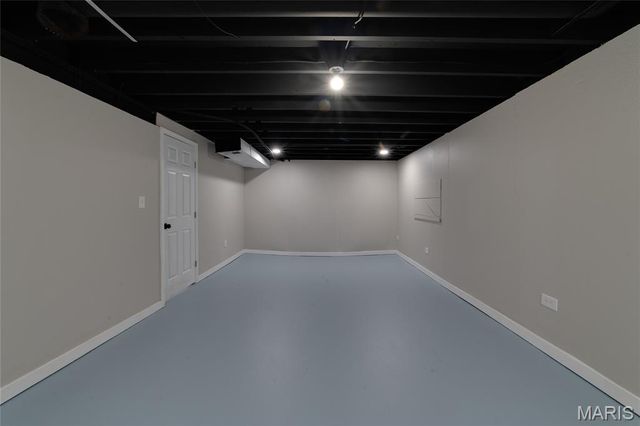 10430 Castle Drive, St Louis, MO 63136