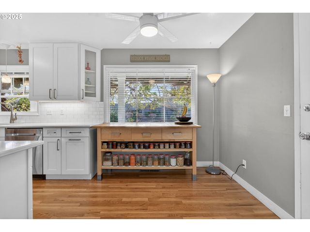 1400 Nw 137TH Ave, Portland, OR 97229