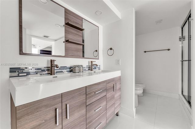 1717 N Bayshore Drive A1650, Miami, FL 33132