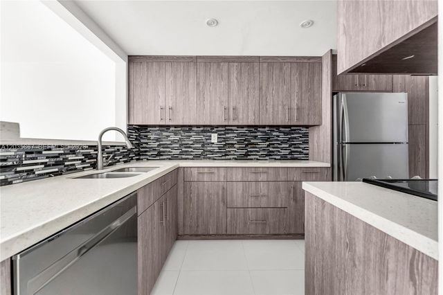 1717 N Bayshore Drive A1650, Miami, FL 33132