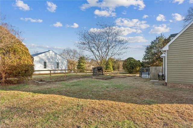 102 Meadowcrest TRL, Williamsburg, VA 23188